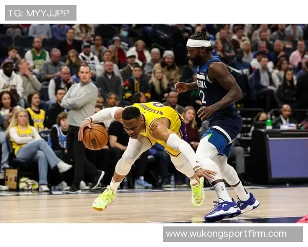 贝弗利称克莱女友碧池引发争议帕金斯力挺称与篮球无关