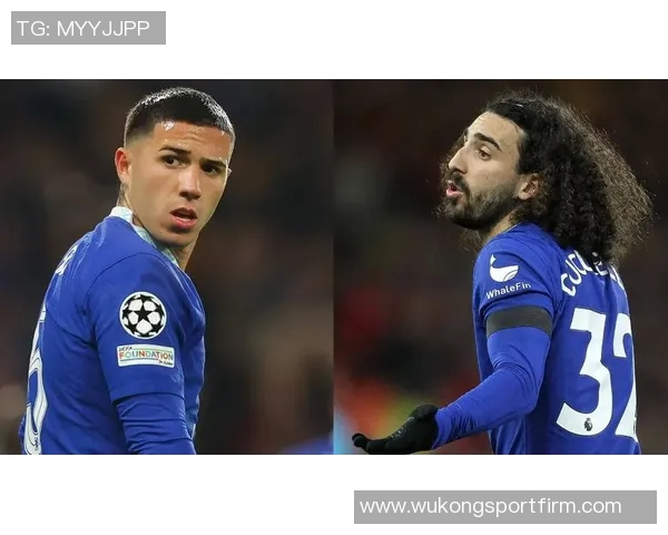 曼联切尔西官方日历竟然出现已离队球员引发热议