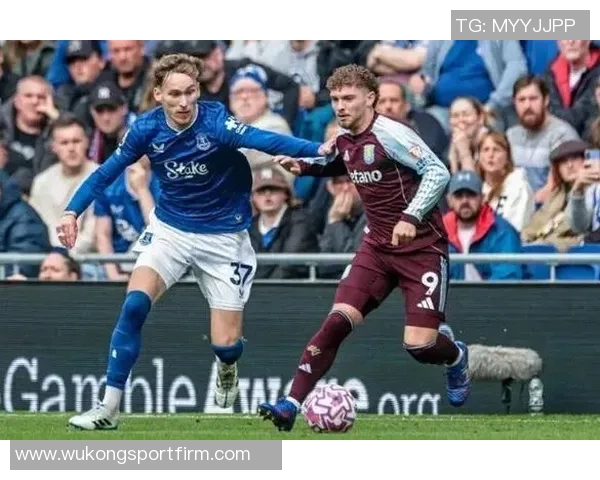 罗马诺透露夏洛特有意租借埃利奥特至明年六月球员将决定去留